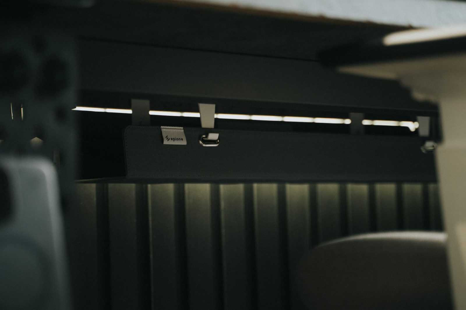 Panduan Memilih Computer Cable Organizer untuk Meja Kerja yang Rapi