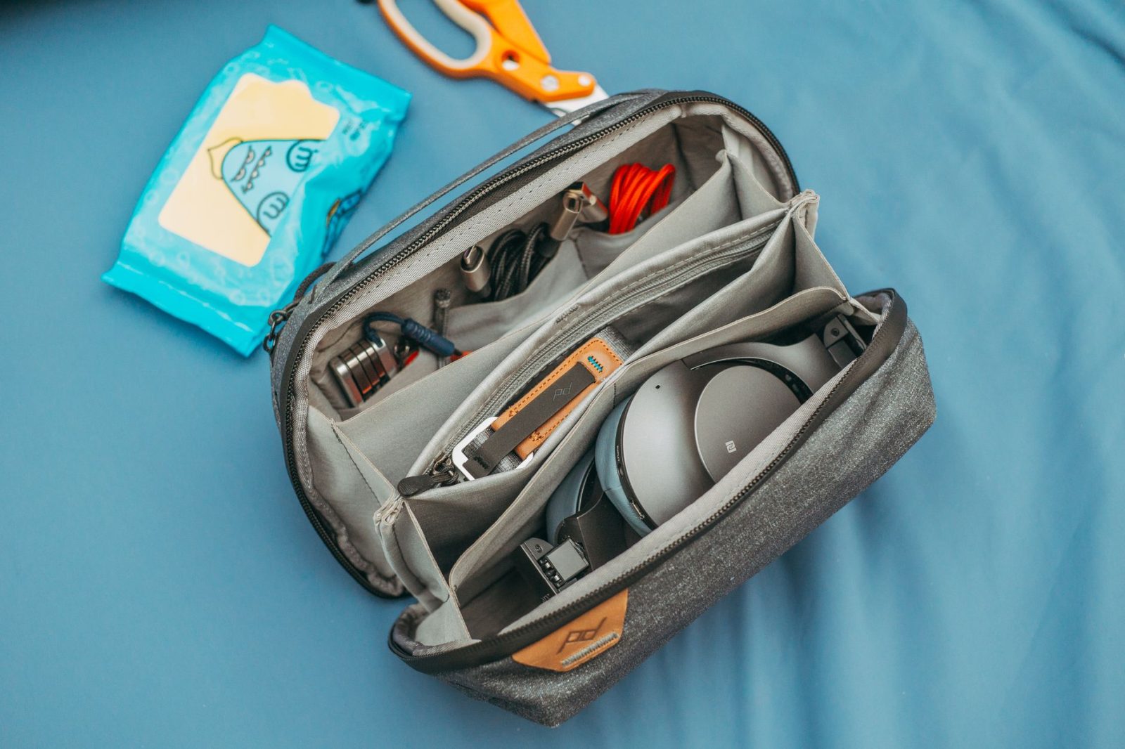 Panduan Memilih Cord Organizer Bag untuk Kerapian Kabel