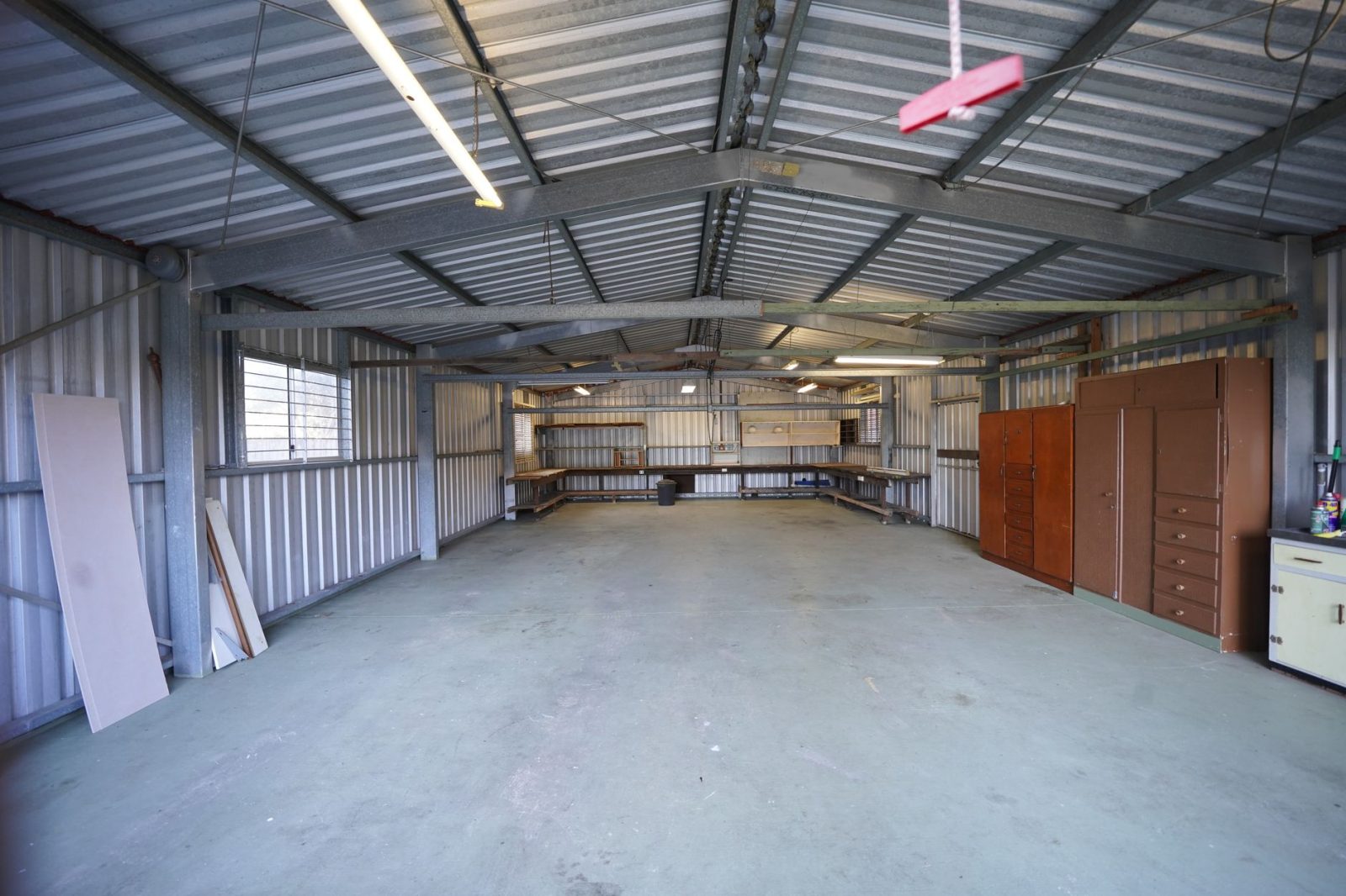 Memilih Container Box dengan Roda untuk Penyimpanan Area Kerja yang Fleksibel