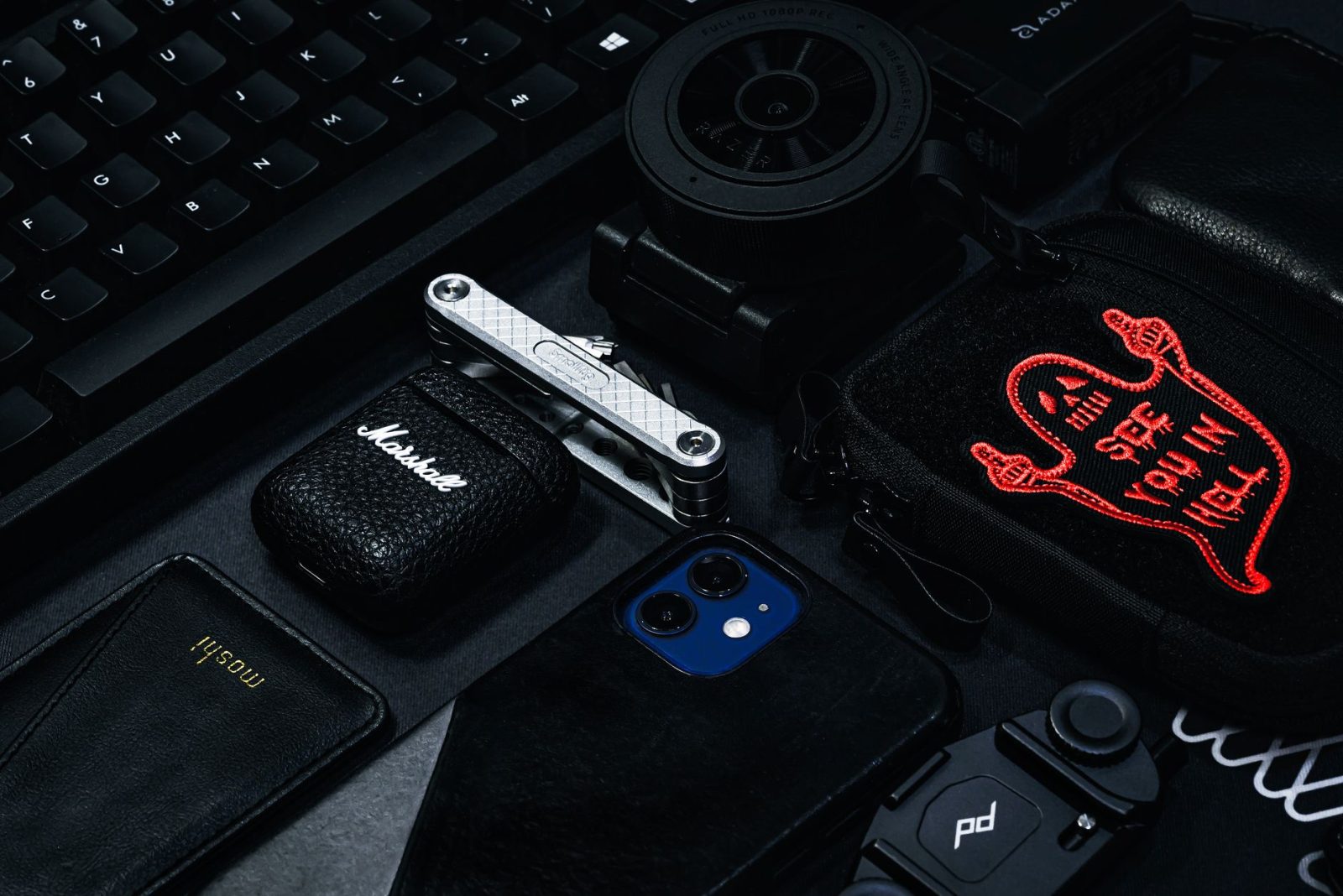Memilih Travel Organizer Pouch: Fitur Penting untuk Menjaga Barang Tetap Rapi